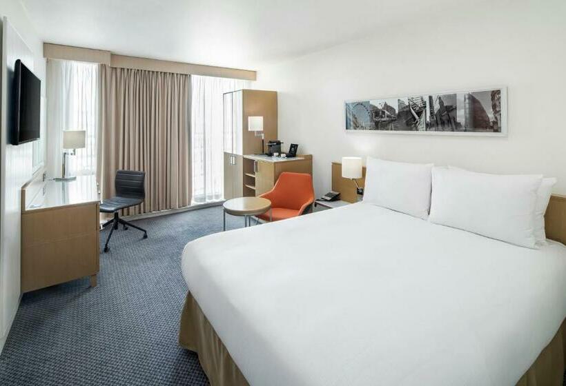 Номер Стандарт Адаптированный для Инвалидов, Doubletree By Hilton  Manchester  Piccadilly