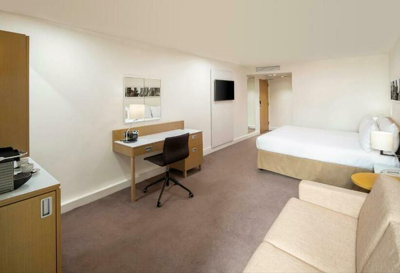 Полулюкс Кровать Кинг, Doubletree By Hilton  Manchester  Piccadilly