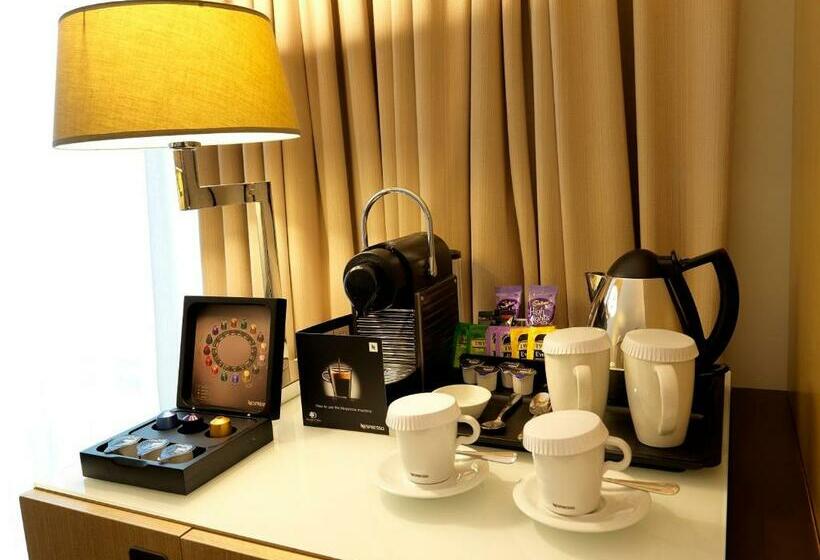 Номер Superior, Doubletree By Hilton  Manchester  Piccadilly