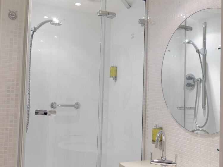 Номер Стандарт, Doubletree By Hilton  Manchester  Piccadilly