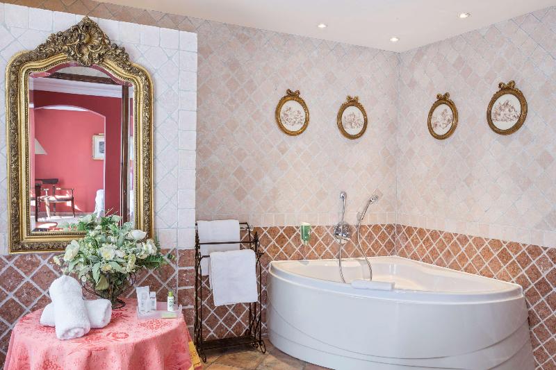 Полулюкс, La Bastide Du Calalou; Bw Signature Collection