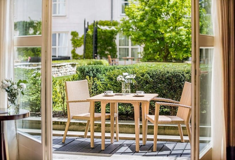 اتاق لوکس با تراس, Mandarin Oriental Prague