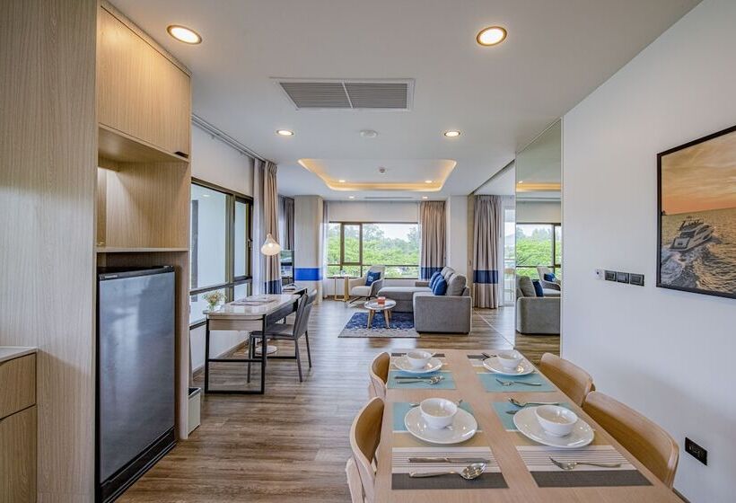 سوییت, NH Boat Lagoon Phuket Resort