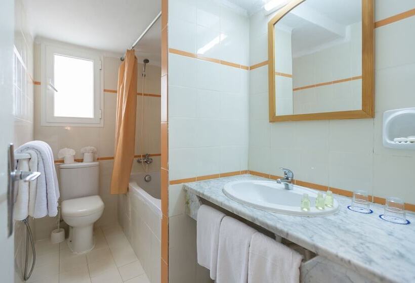 Номер Стандарт Трехместный, Samira Club   Caters To Couples