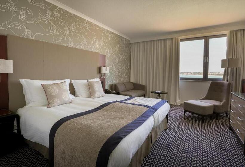 Номер Superior Вид на Море, Radisson Blu Waterfront Hotel, Jersey