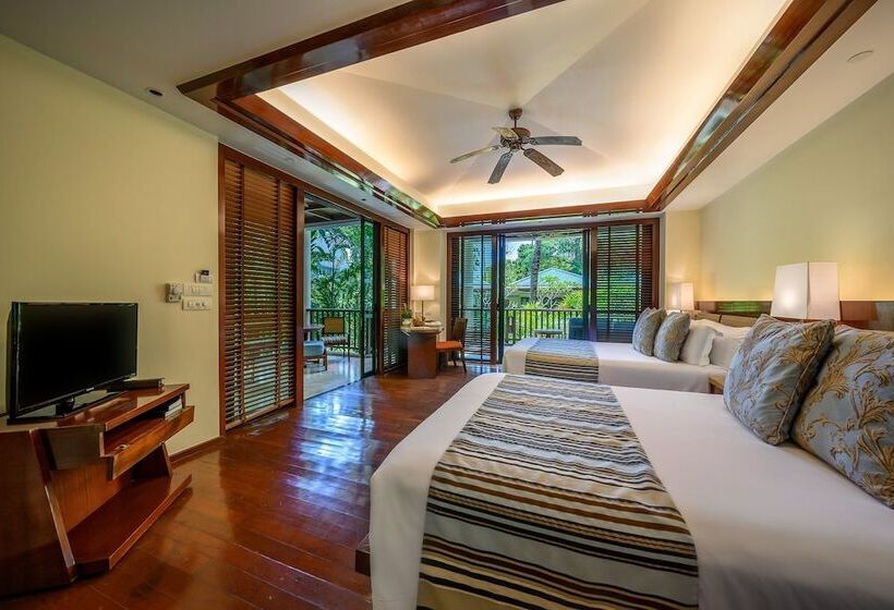 Номер Deluxe Вид на Сад, Centara Grand Beach Resort & Villas Krabi