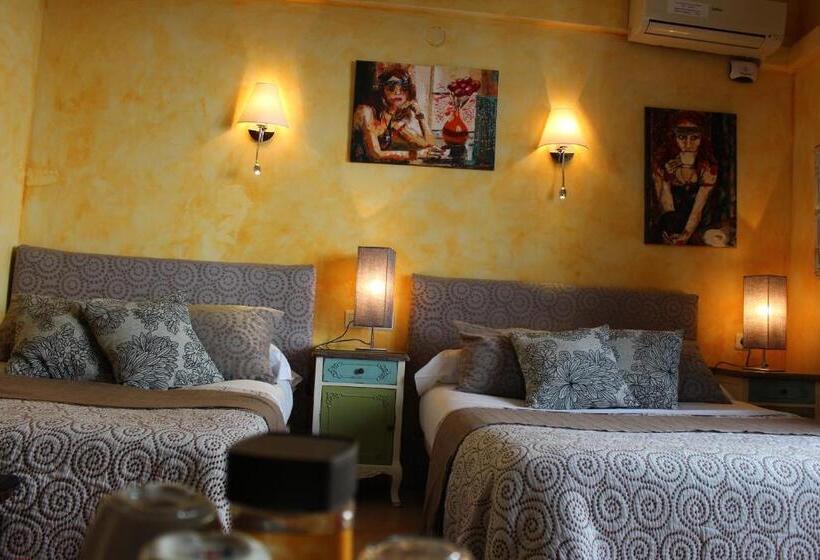 Номер Стандарт Трехместный, Hostal Don Peque Adult Recommended