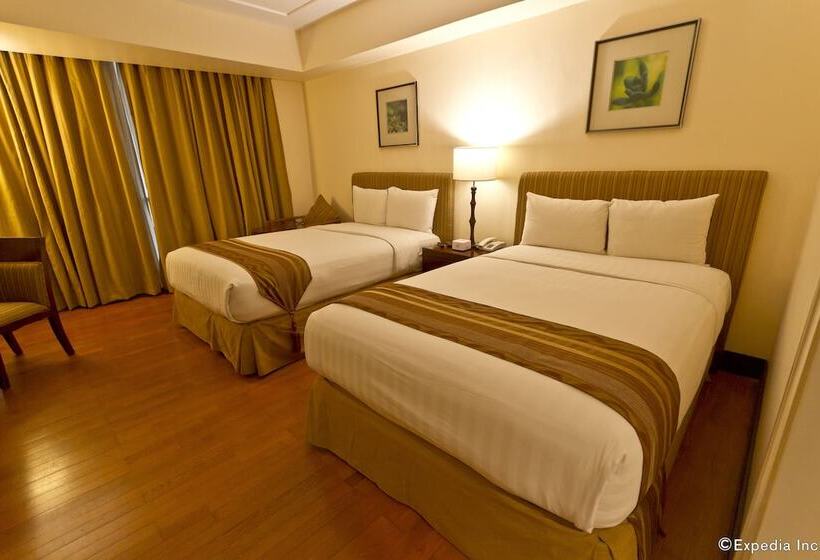 Номер Deluxe, Crown Regency Hotel And Towers