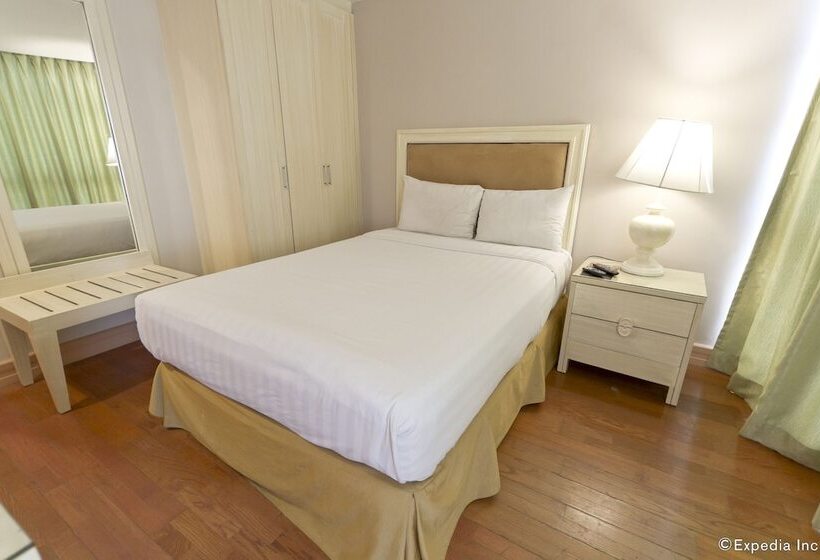 Люкс Ejecutiva 2 Спальни, Crown Regency Hotel And Towers