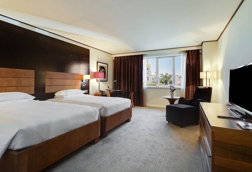 اتاق استاندارد با چشم‌انداز, Hyatt Regency Kyiv