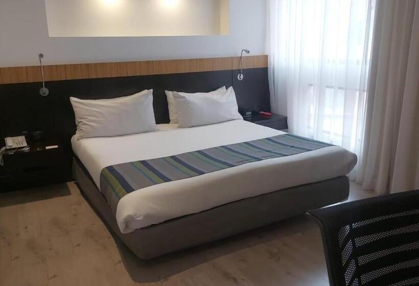 Номер Стандарт, Madisson Inn Luxury By Geh Suites