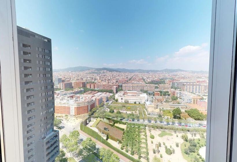 Family Connecting Room, Melia Barcelona Sky 4 Sup