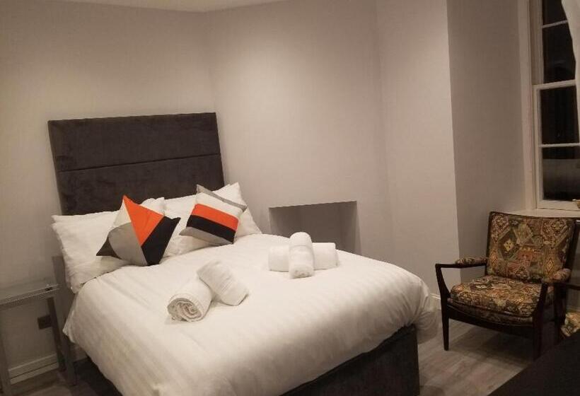 Номер Стандарт, Mayfield Suites