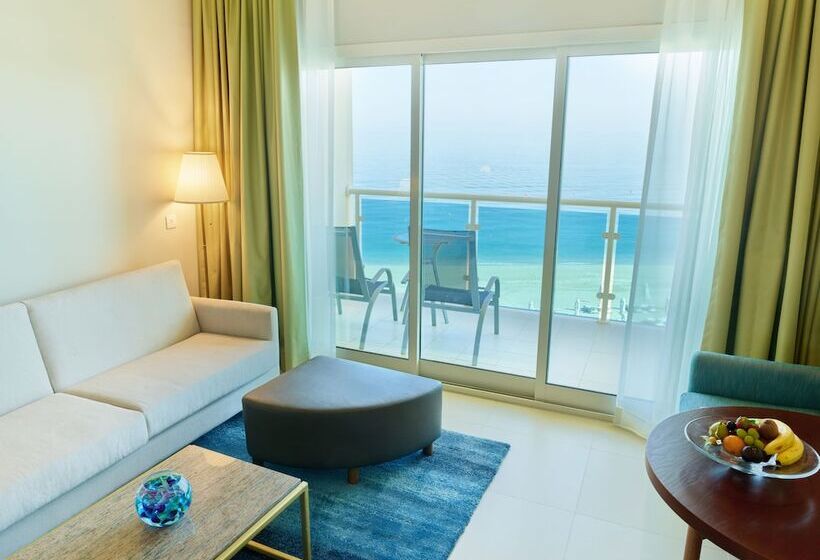 Семейный Номер Вид на Море, Radisson Blu Resort Fujairah
