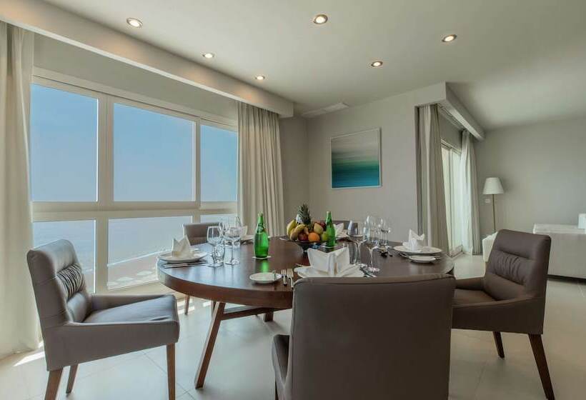 Люкс Вид на Море, Radisson Blu Resort Fujairah