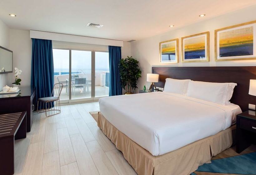 Люкс Вид на Море, Radisson Blu Resort Fujairah