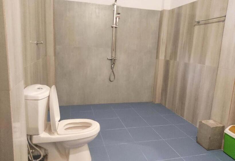 اتاق لوکس خانوادگی, Village Mango Resort Yala