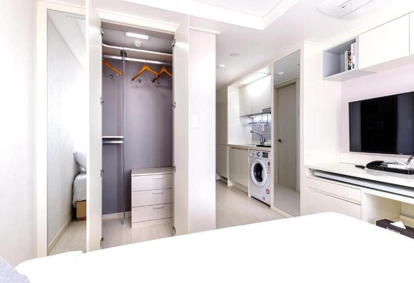Семейный Номер, Shin Shin Hotel Seogwipo