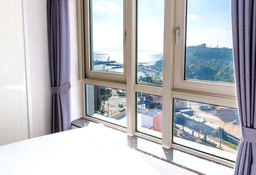 Семейный Номер, Shin Shin Hotel Seogwipo