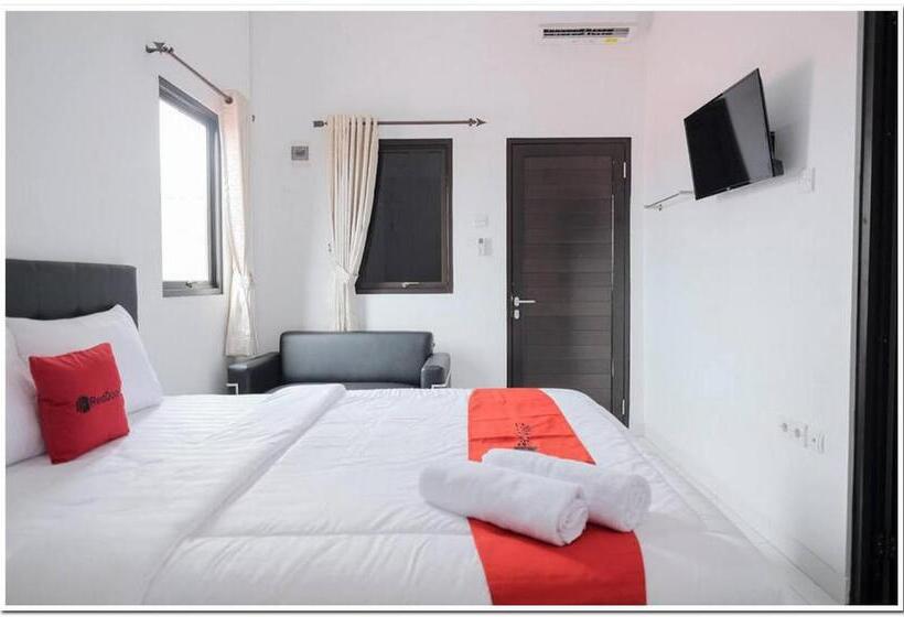 Люкс, Reddoorz Near Kota Tua 2