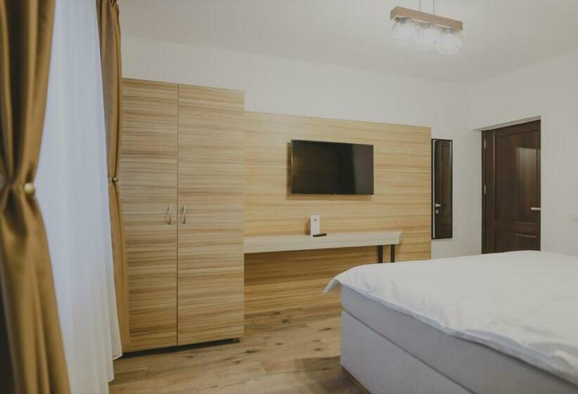 스탠다드 룸 킹사이즈 침대, Altitude Guest House Ranca