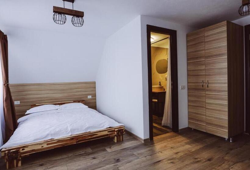 4인용 스탠다드 룸, Altitude Guest House Ranca
