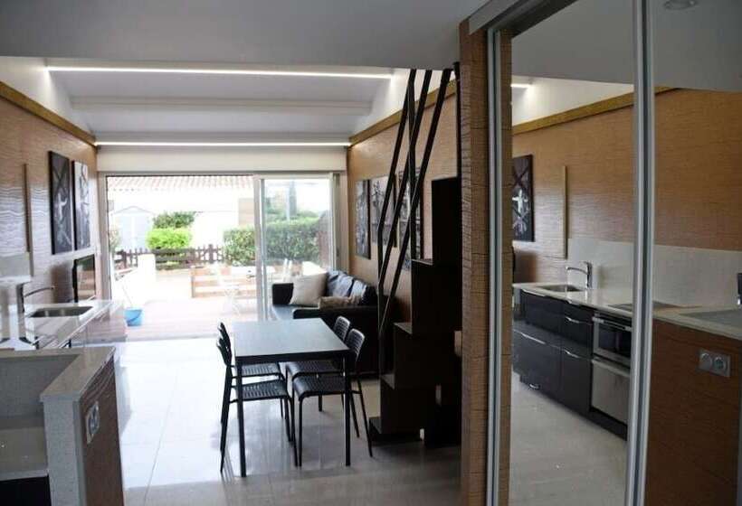 Апартаменты Deluxe 1 Спальня, Studio Village Naturiste Hôtel Restaurant Libertin Cap D Agde