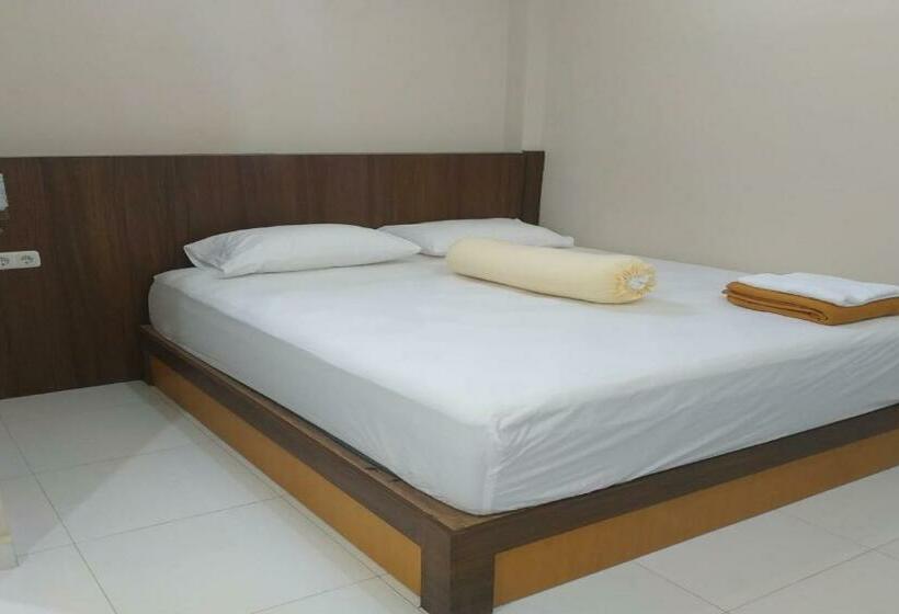 اتاق استاندارد, Nietsa Guest House Syariah Palu Mitra Reddoorz