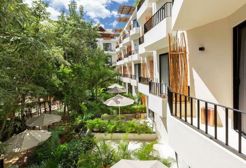 デラックスの４人部屋, Naala Tulum