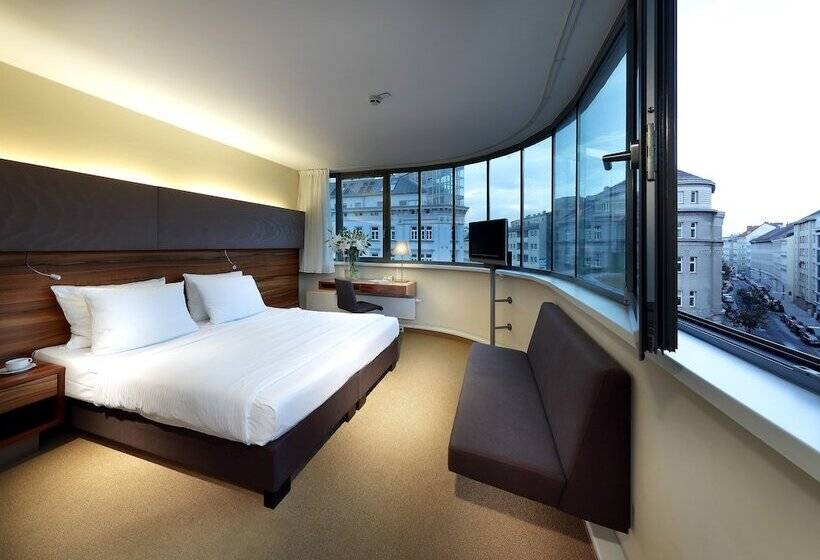디럭스 룸, Eurostars Embassy