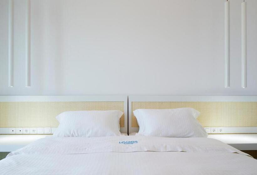 이그제큐티브 룸, Loizos Stylish Residences