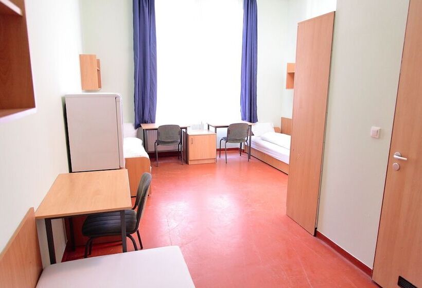 标准三人间, Pop Up Hostels  Downtown