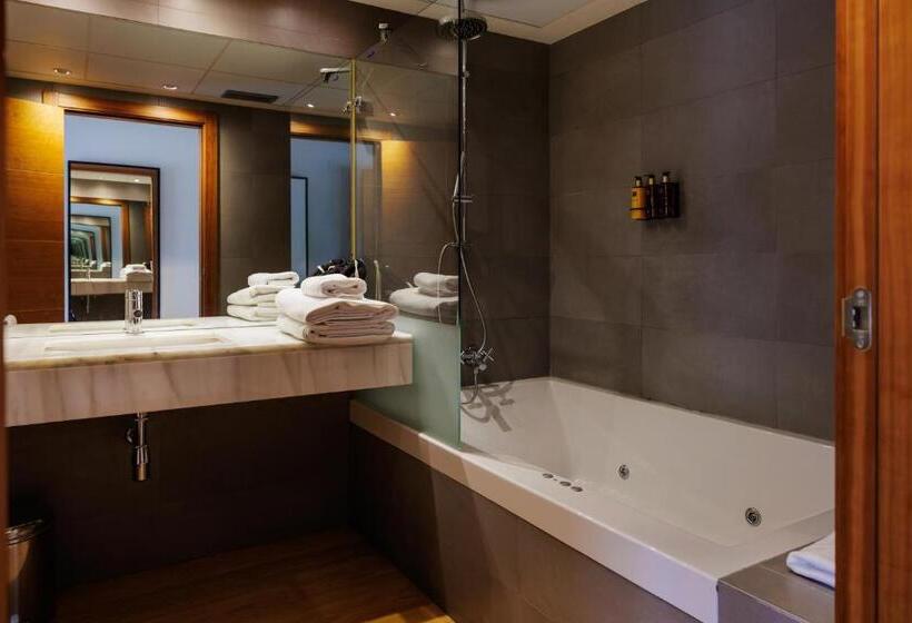 Люкс, Hotel & Spa El Mirador De Ulzama