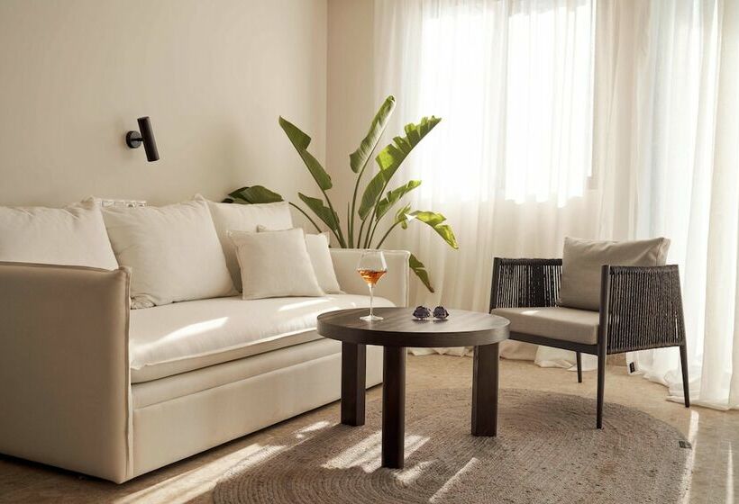 Люкс с Бассейном, Asterion Suites & Spa   Designed For Adults