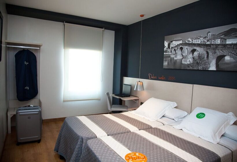 Номер Стандарт, Bed4u Tudela