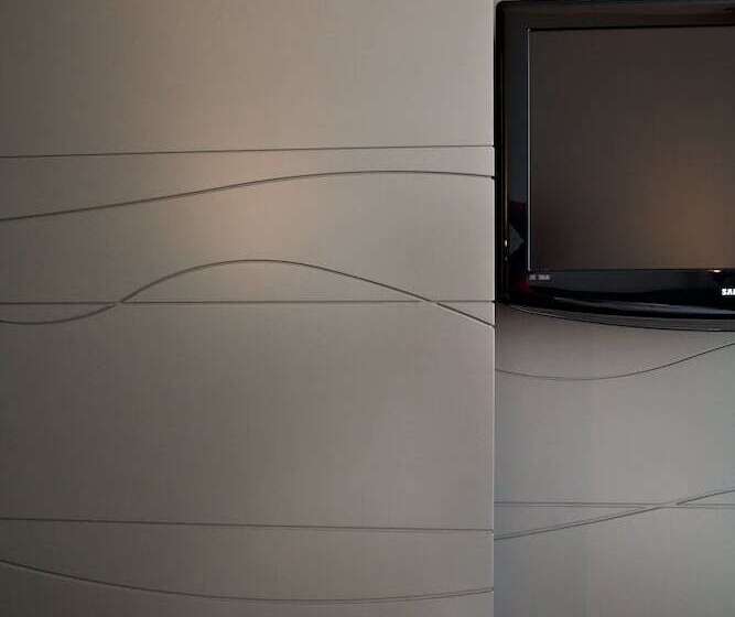 Camera Superiore, Eos
