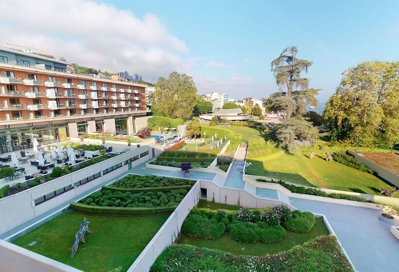 Полулюкс, Hilton Evianlesbains