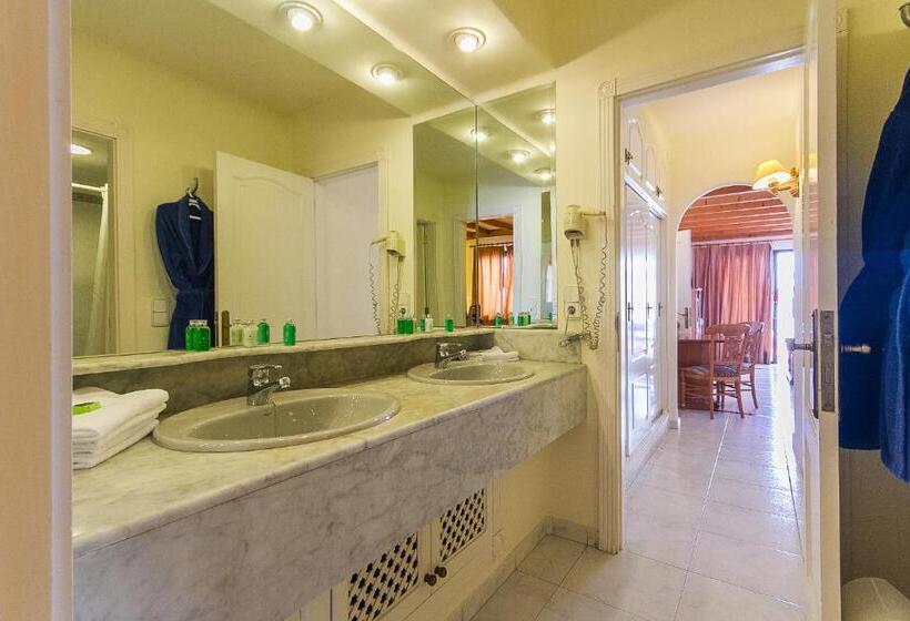 Апартаменты 2 Спальни, Sands Beach Active Resort