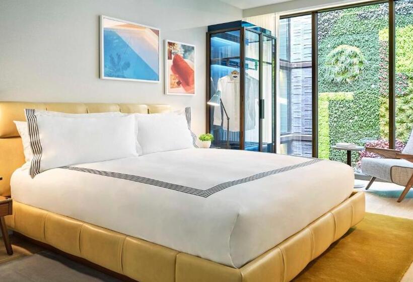 غرفة قياسية سرير كينج, Thompson Hollywood, By Hyatt