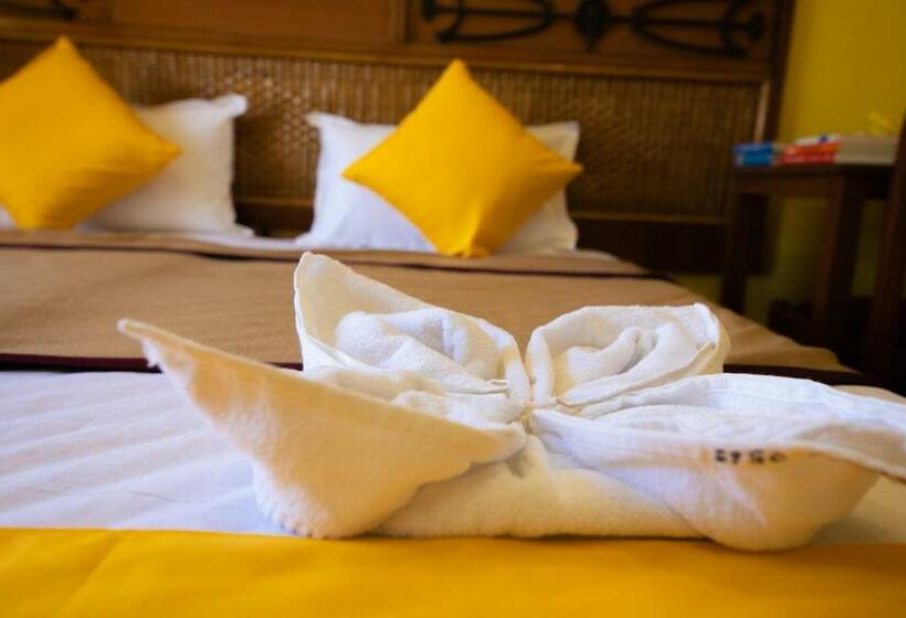 Номер бизнес-класса, Raj Resort