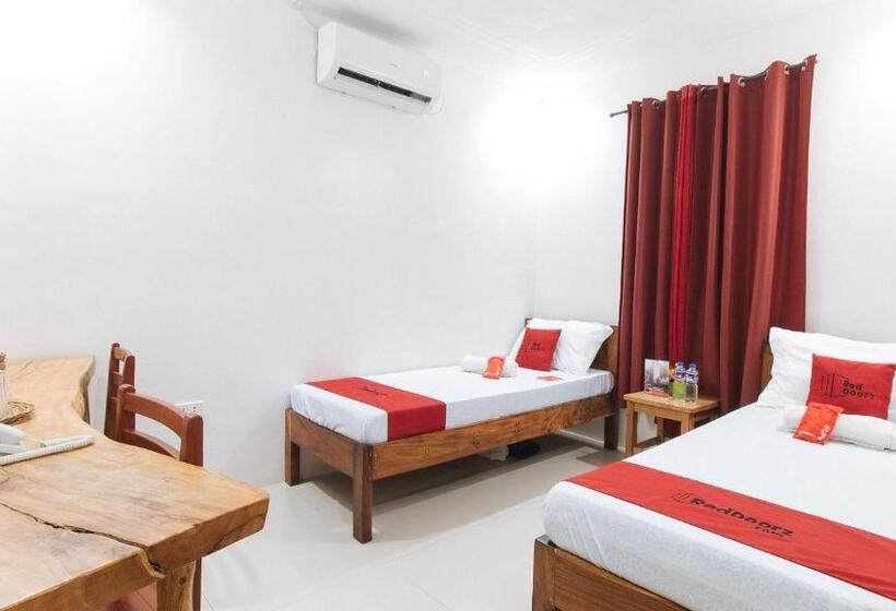 Номер Стандарт, Reddoorz Plus @ Jollydays Hotel Nueva Ecija