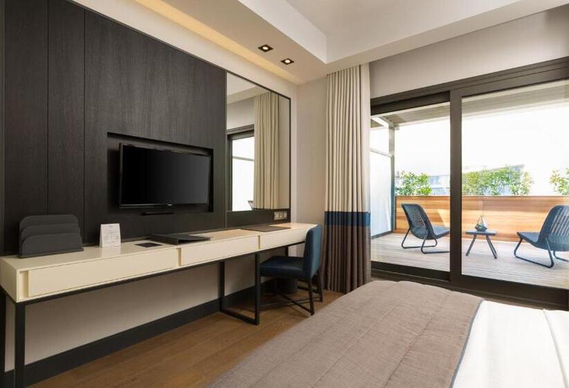 豪华房间, The Fortyfive Business Hotel & Spa