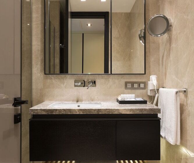 豪华房间, The Fortyfive Business Hotel & Spa