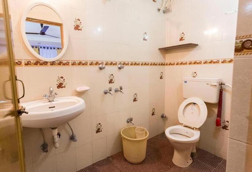 标准工作室, Darryl Ribeiro S 2bhk & 3bhk Apartment In A Villa