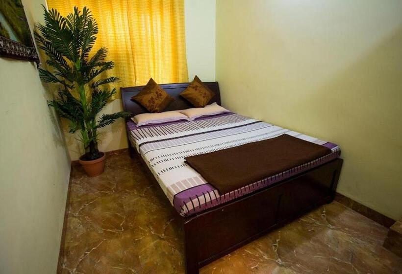 标准工作室, Darryl Ribeiro S 2bhk & 3bhk Apartment In A Villa