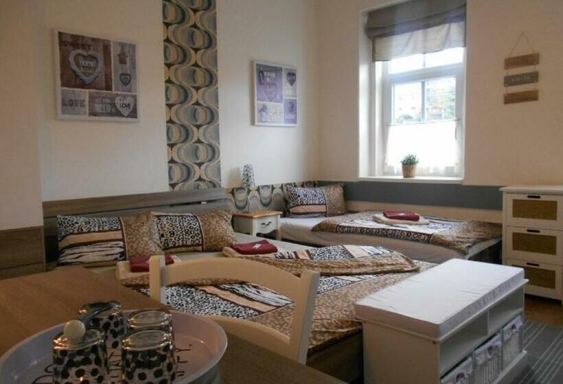 スタンダード４人部屋, Pension A Restaurant Vesna   české švýcarsko