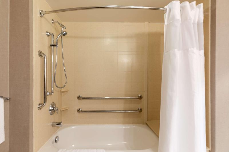סוויטת ג'וניור מיטת קינג, Doubletree By Hilton Hotel Savannah Airport