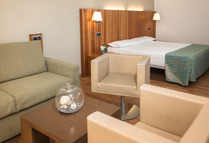 جناح جونيور, Rvhotels Nautic Park