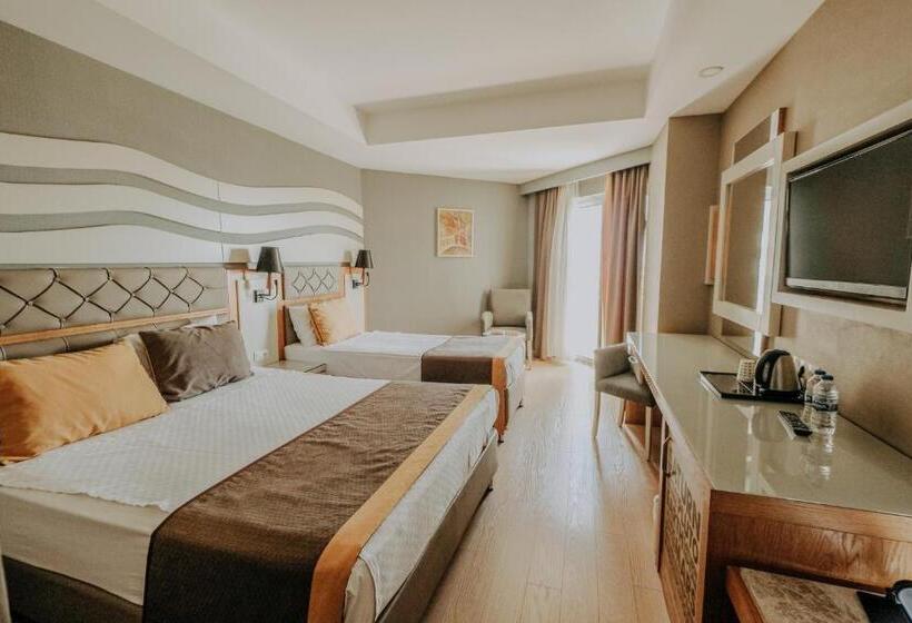 Habitación Estándar Vista Mar, Saturn Palace Resort   All Inclusive