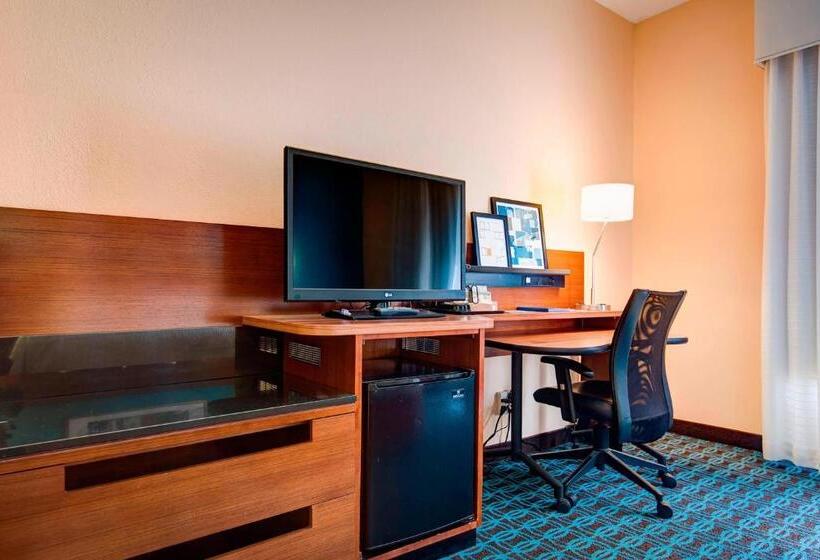 Номер Deluxe Адаптированный для Инвалидов, Comfort Inn & Suites Green Bay Stadium Area